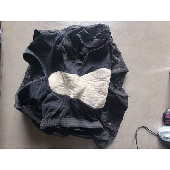 REI Womens XL Black Biking Shorts with inner padding - Picture 5 of 5